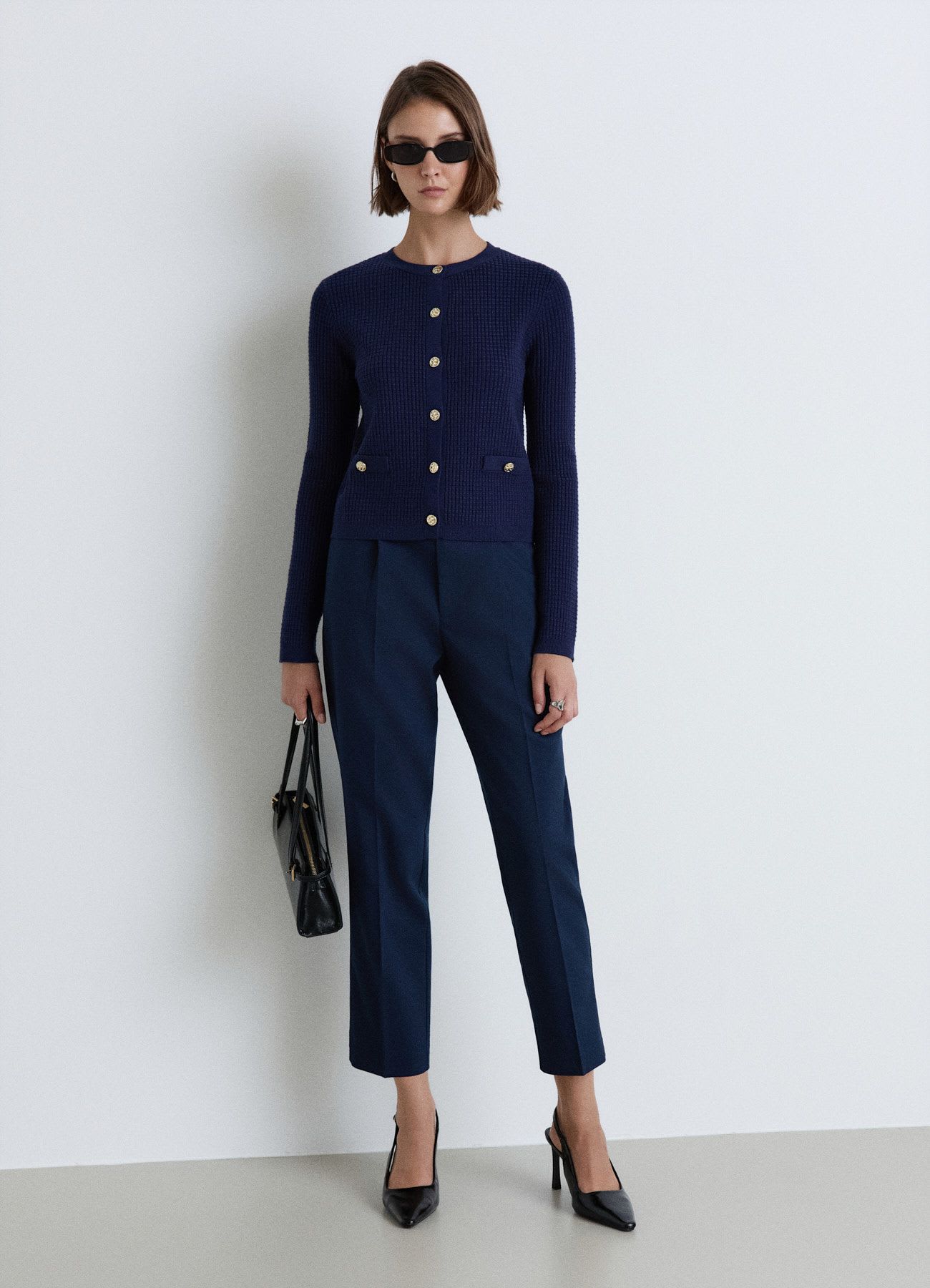 Cardigan waffle con bottoni gioiello