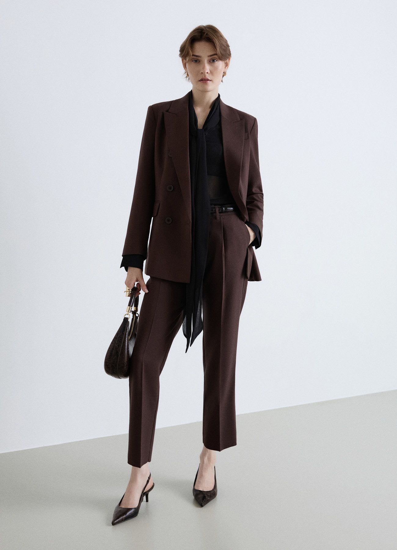 Pantaloni lunghi con pinces