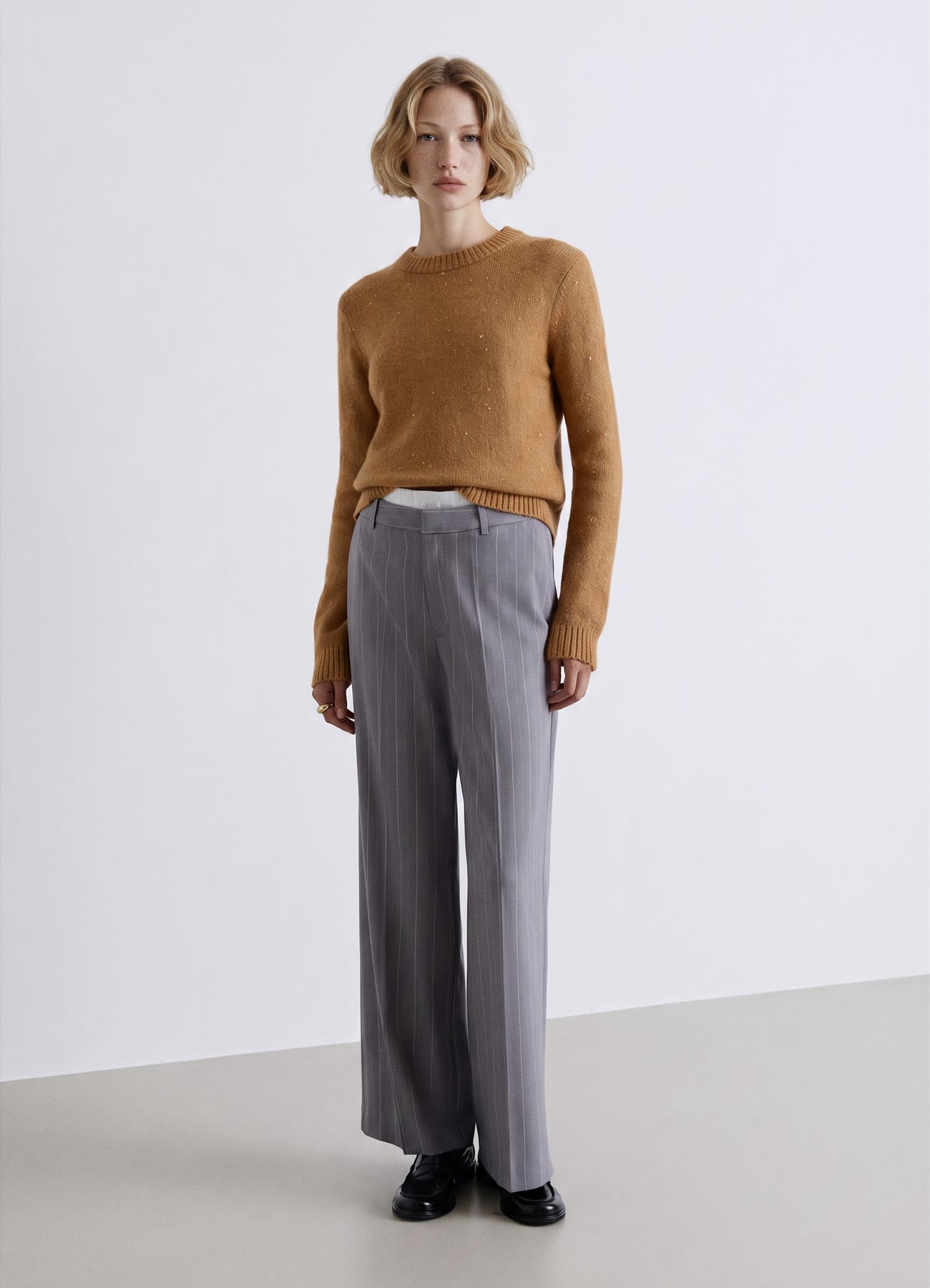 Pantaloni palazzo gessati e vita boxer