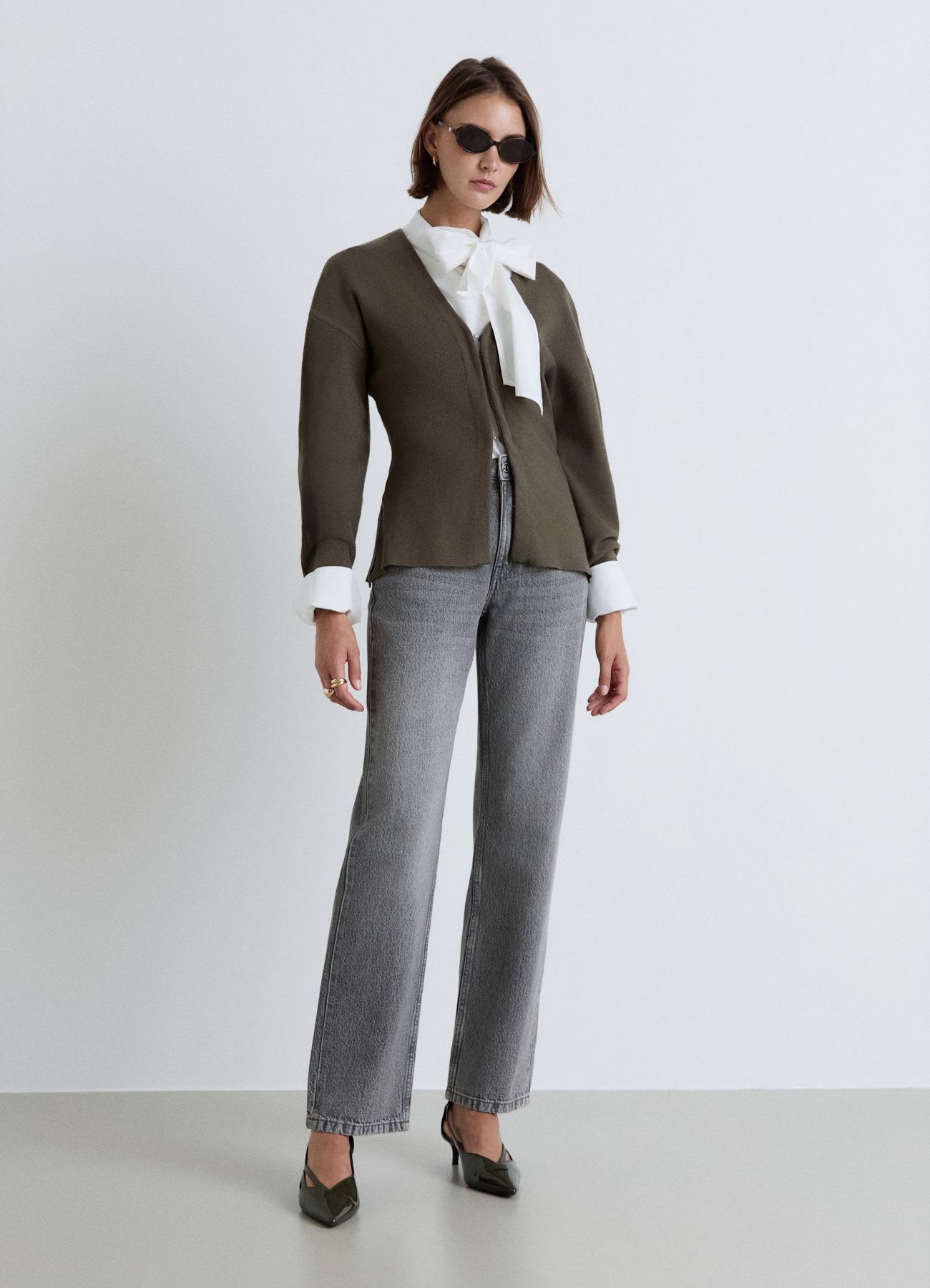 Cardigan con ganci