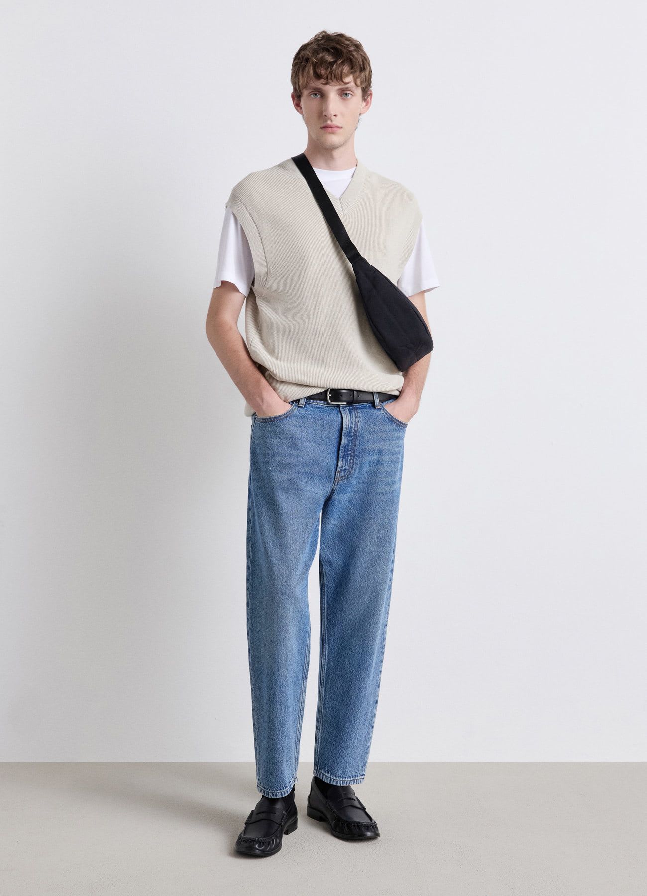Jeans carrot fit a cinque tasche