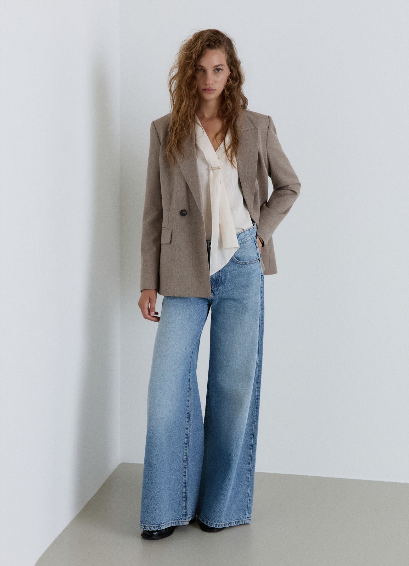 Jeans wide leg a vita bassa