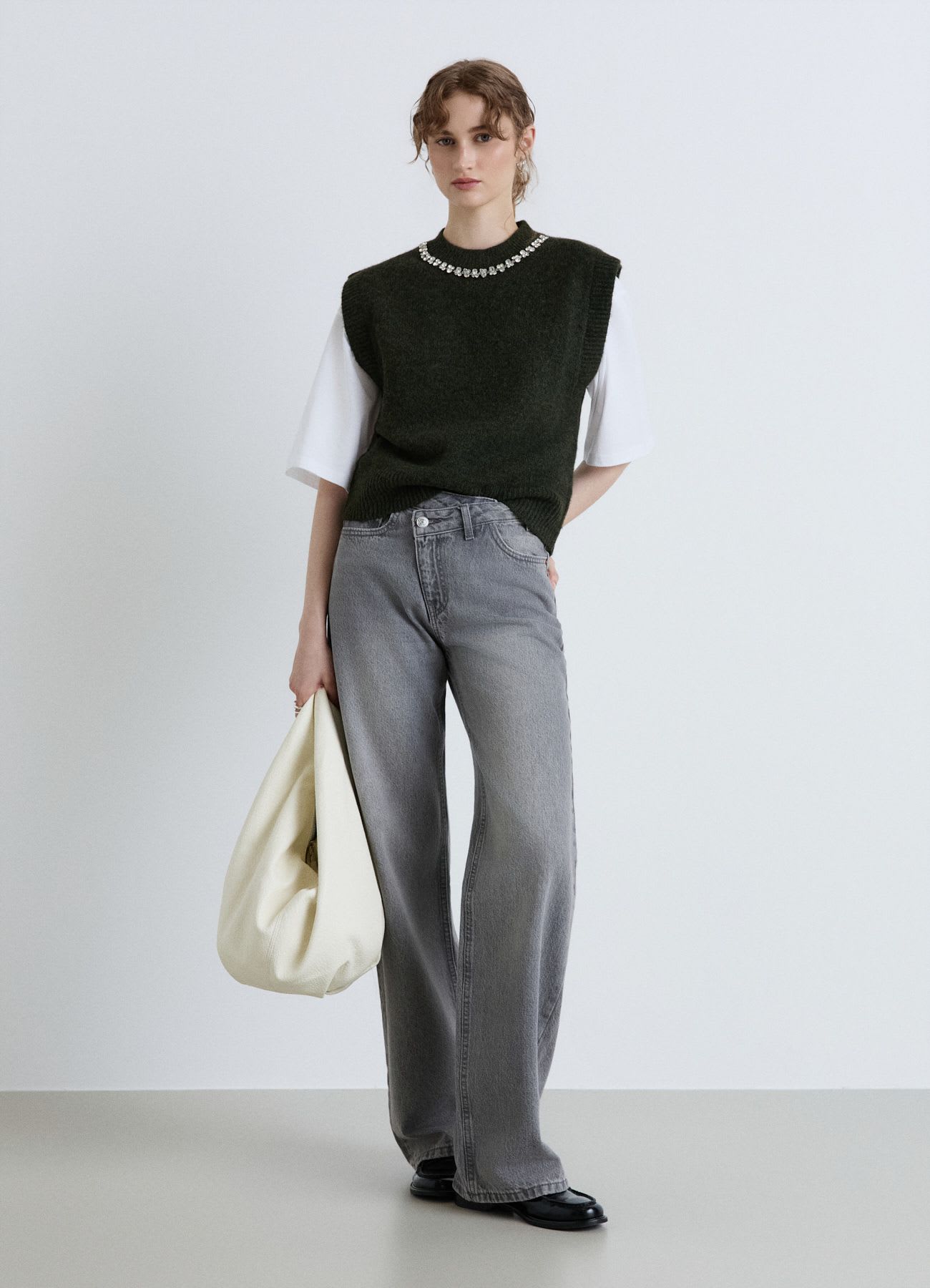 Gilet in maglia con applicazioni strass