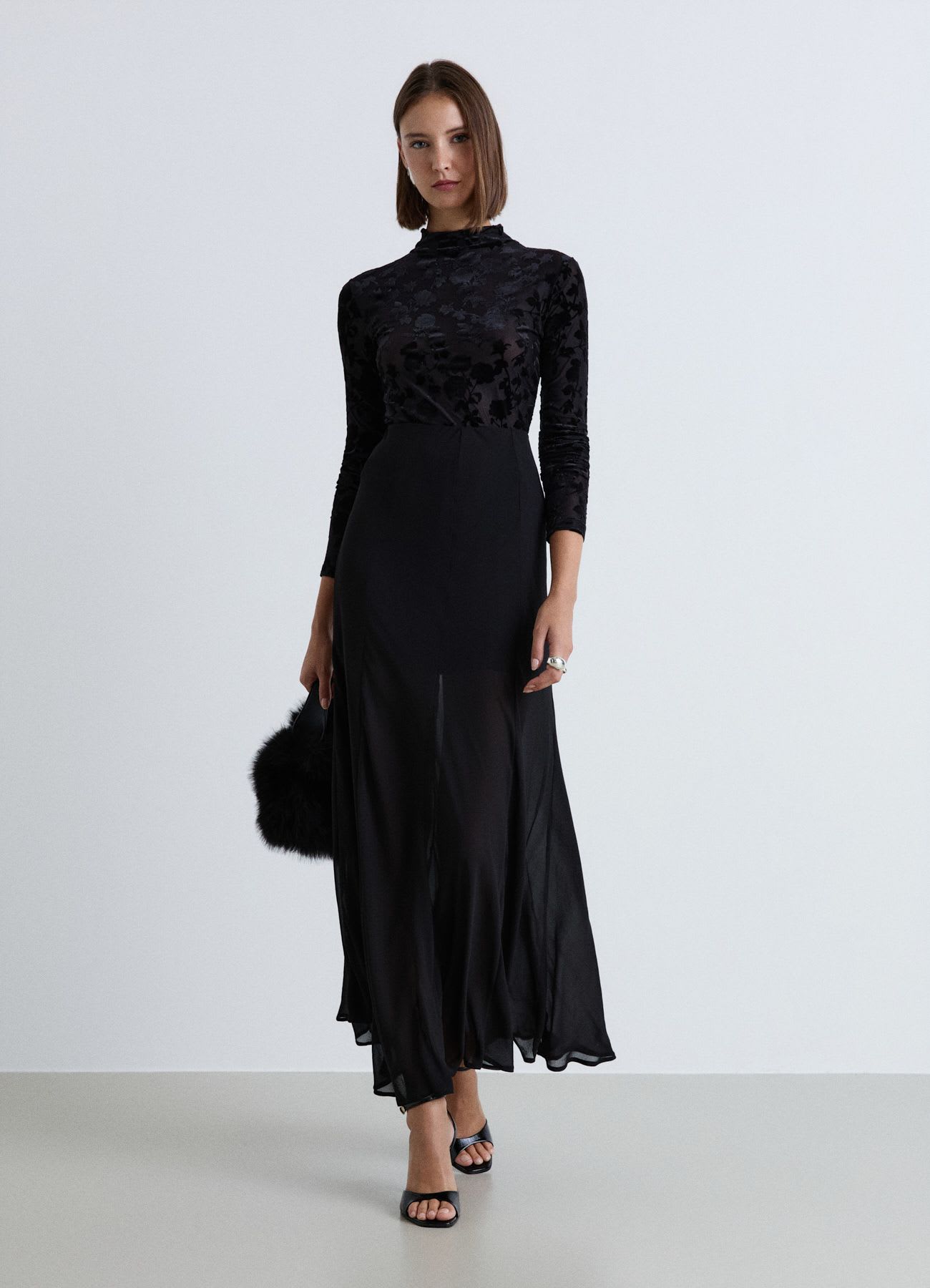 T-shirt a maniche lunghe in mesh con flock floreale