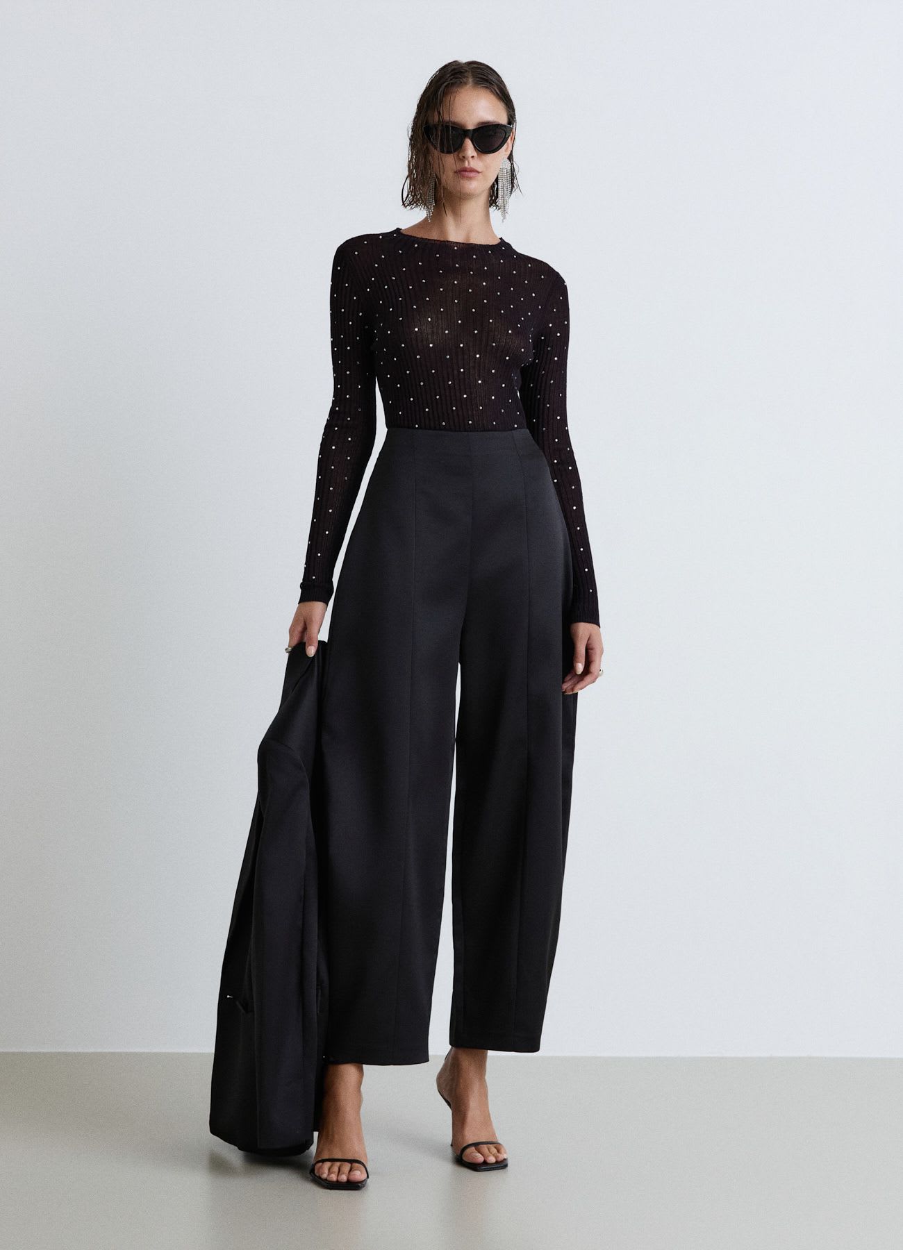 T-shirt a coste con strass