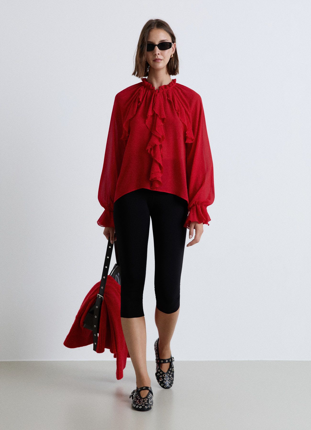 Camicia con rouches e collo arricciato