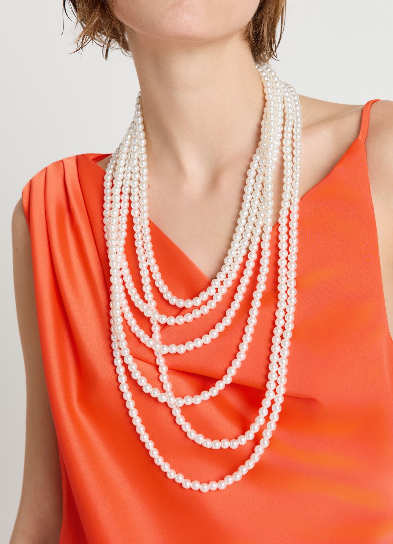 Collana lunga multilayer con perle