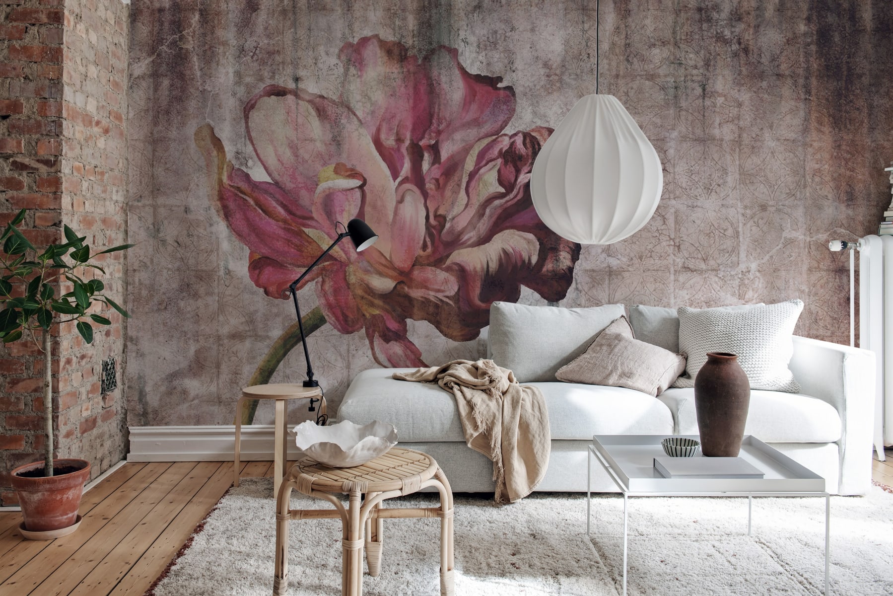 Vintage Tulip - Rebel Walls