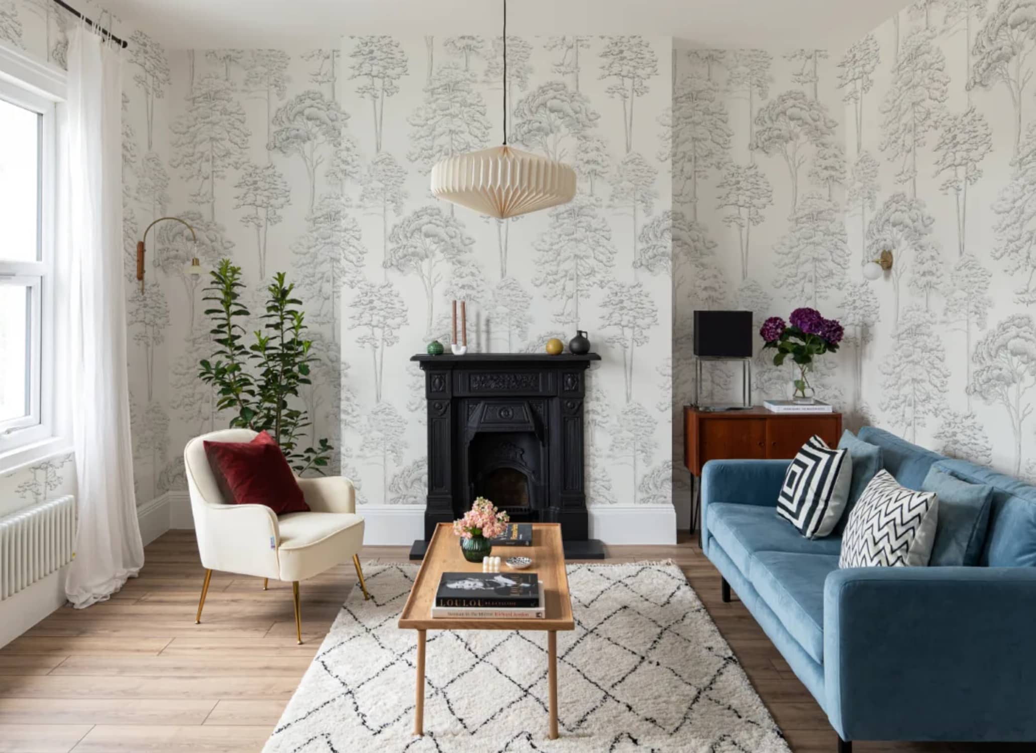 Grey Illustrated Trees Pattern Wallpaper - Hovia