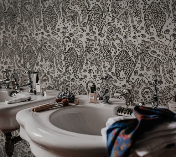 grey tiger print wallpaper