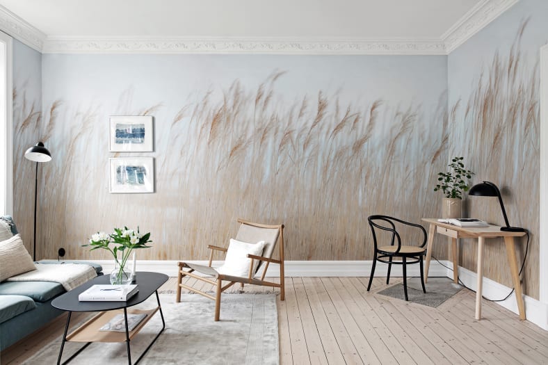 swaying reed wallpaper in living room