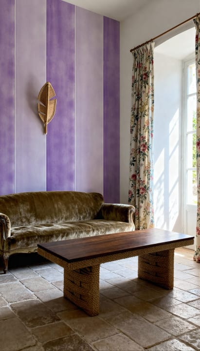 Eleganță Purpurie
