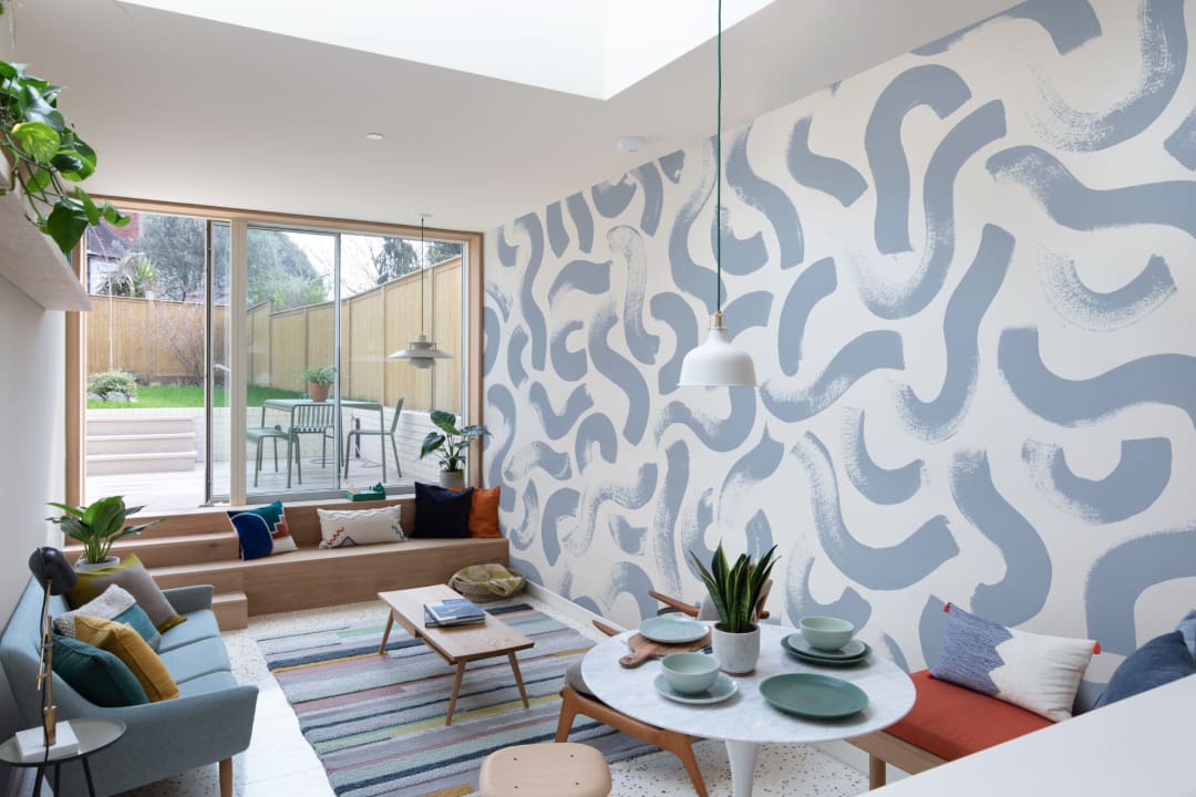 Hand-Painted Wiggle Pattern Wall Mural in Cool Blue