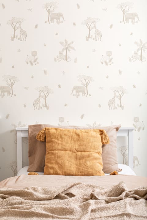 Neutral Illustrated Colorful Safari Animals Wallpaper