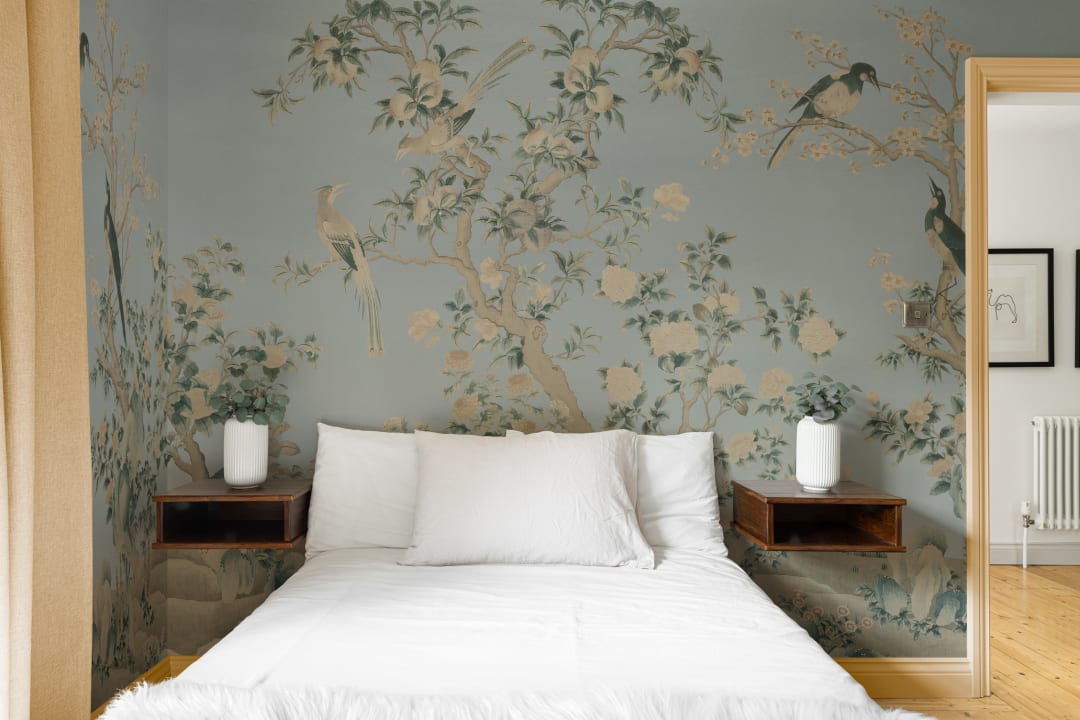 Blue Chinoiserie Vintage Garden Scene Mural
