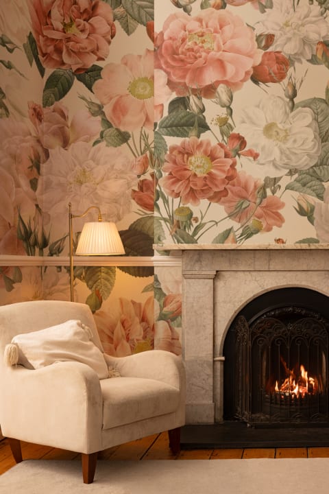 Pink & Red Roses Vintage Floral Wallpaper Mural