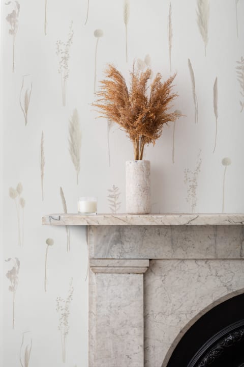 Neutral Dried Flowers Botanical Repeat Pattern Wallpaper