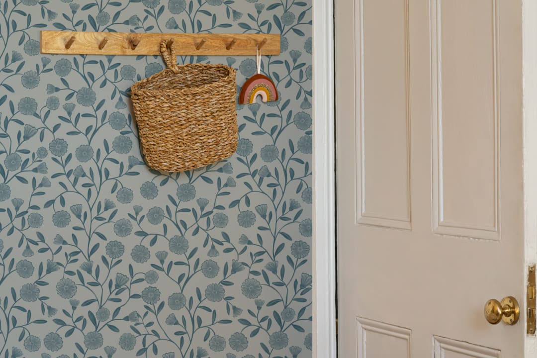 Papier peint bleu Petite marguerite