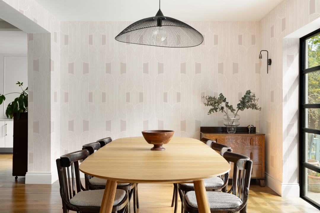 Neutral Calming Lines and Curves Repeat Pattern Wallpaper