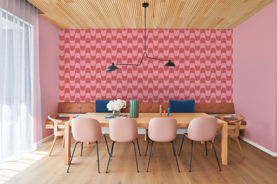 Pink & Red Retro Wavy Striped Wallpaper