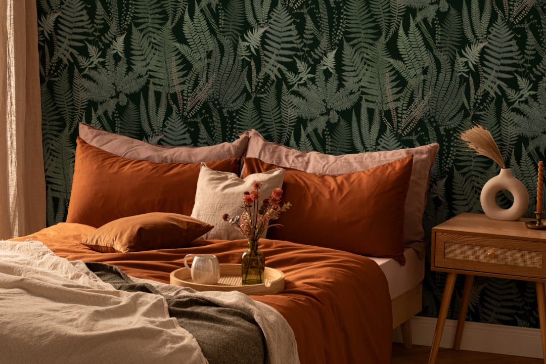 Dark Green Vintage Fern Illustrations Repeat Pattern Wallpaper