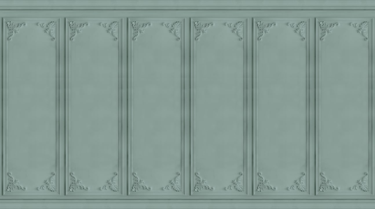 Tasteful French moldings