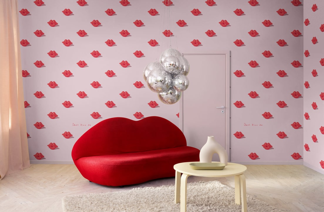 Gewagte Tapete in Rosa und Rot
