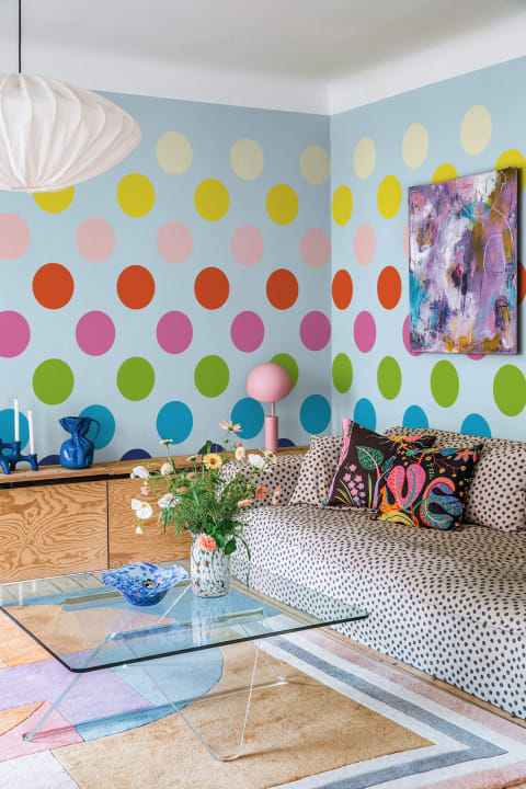 Iconic dotted design