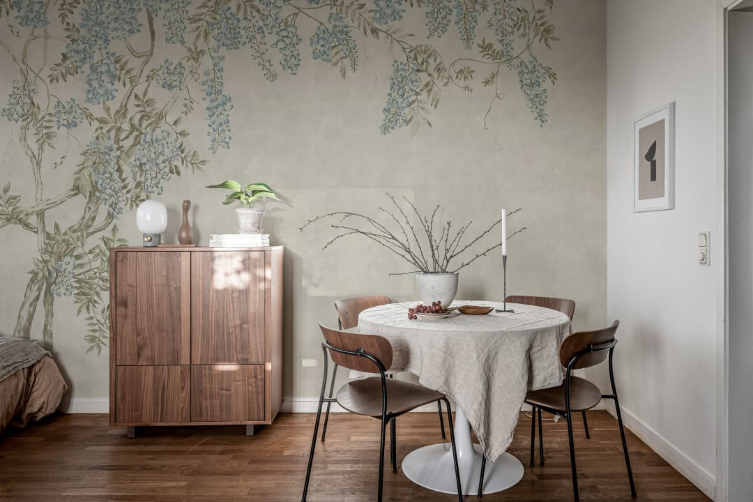 Elegans i trädgården
