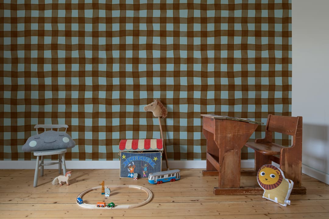 Charmant Braun Gingham Delight