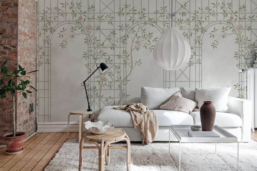 Erleben Sie Eleganz mit Chinoiserie Trellis in einem leichten Design. Be You.