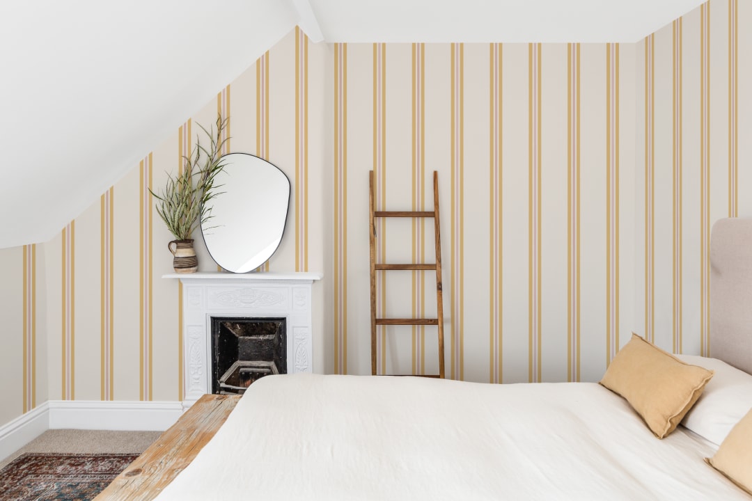 Yellow Contrast Pencil Stripes Wallpaper