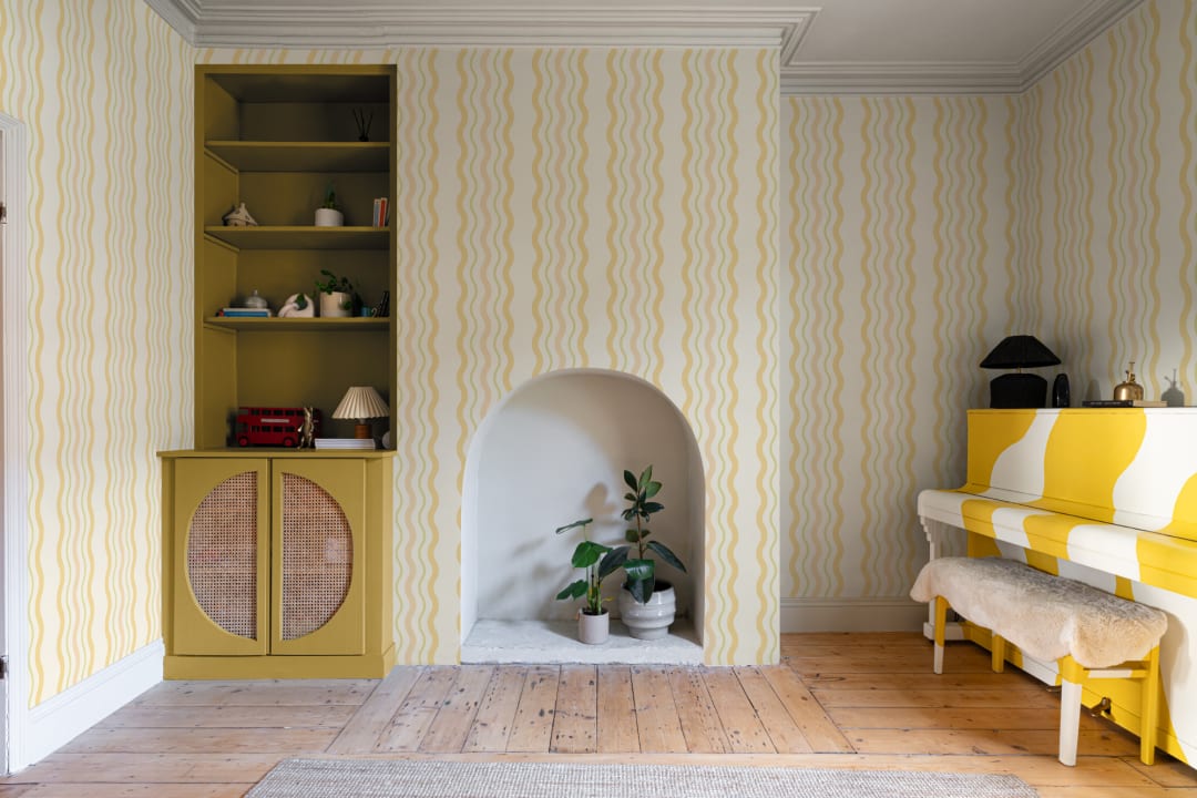 Yellow Wavy Ric Rac Striped Wallpaper