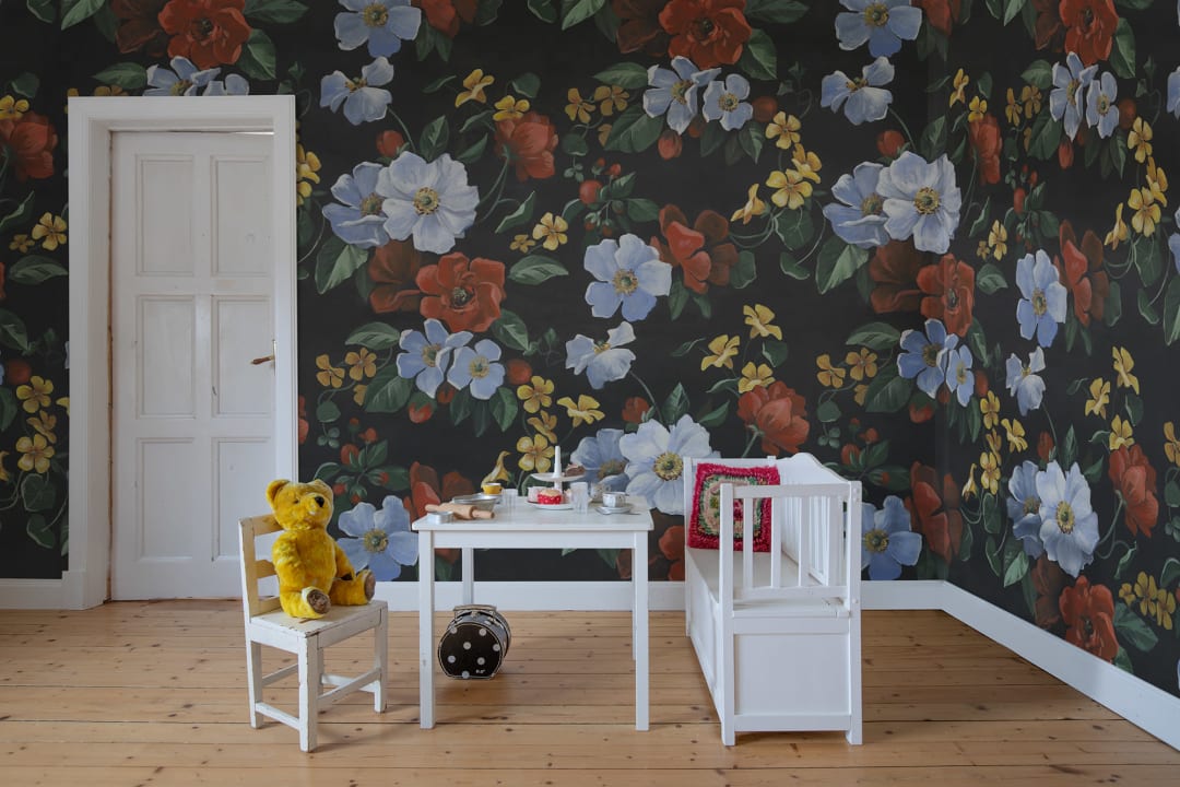 8 Floral Wallpapers that Will Bring the Outdoors Into your Living Room –  Inspirations | Essential Home