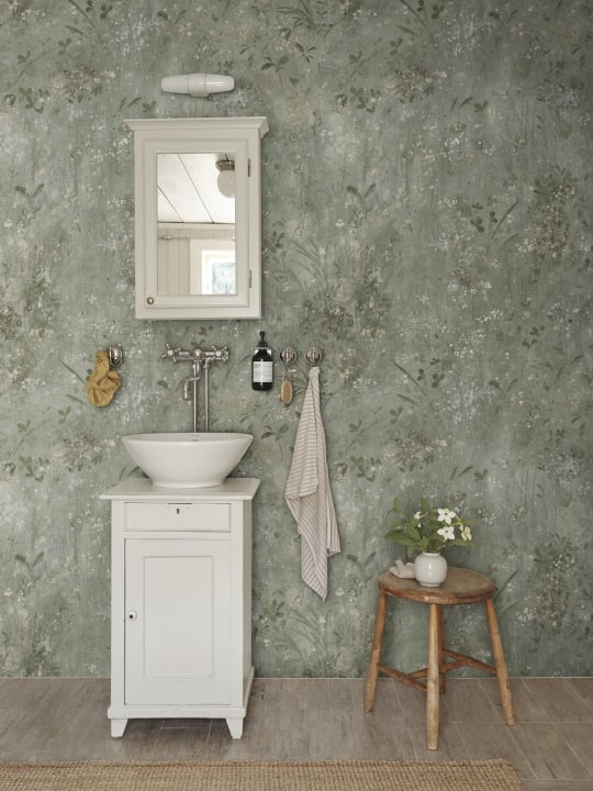 green and white wallpaper bathroom