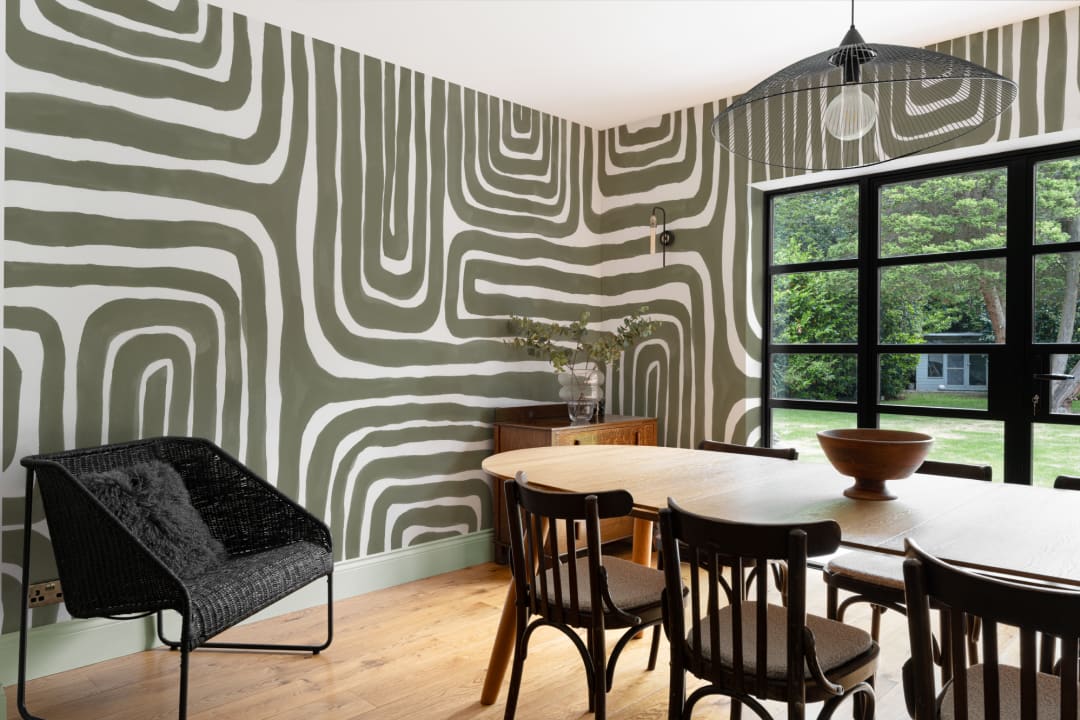 dining room feature wallpaper