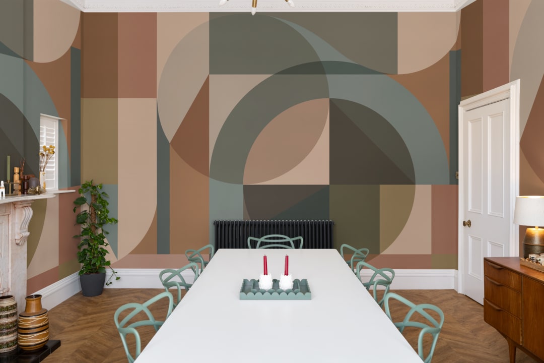 bold retro wallpaper