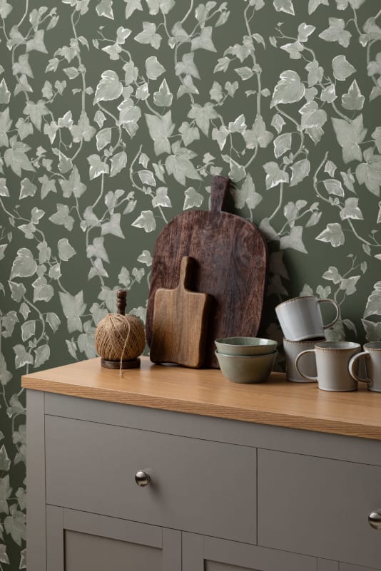 Green Heritage Ivy Wallpaper - Hovia