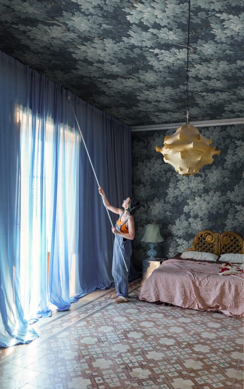 dark blue wallpaper for bedroom