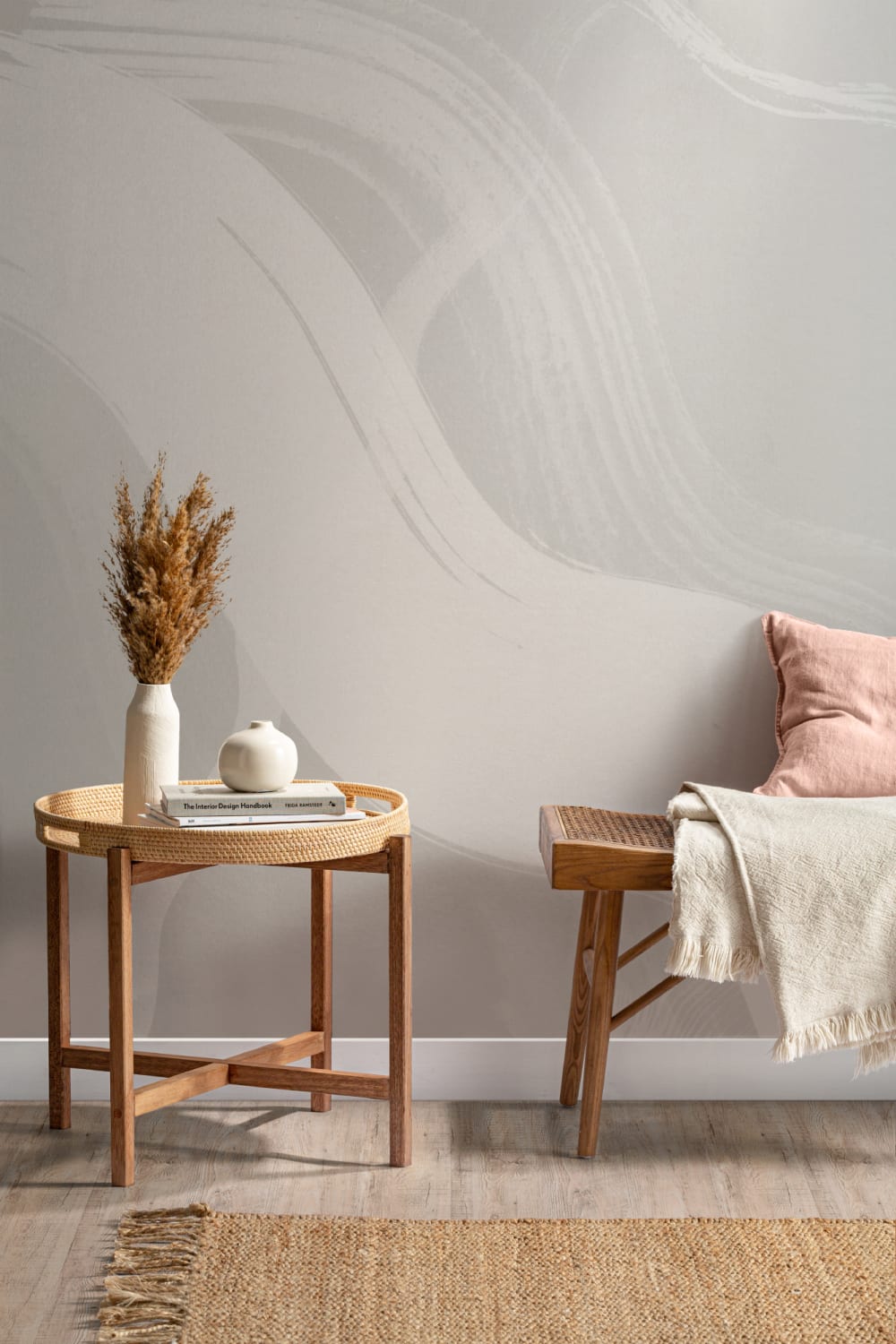 Carta da parati murale astratto beige con pennellate d'inchiostro
