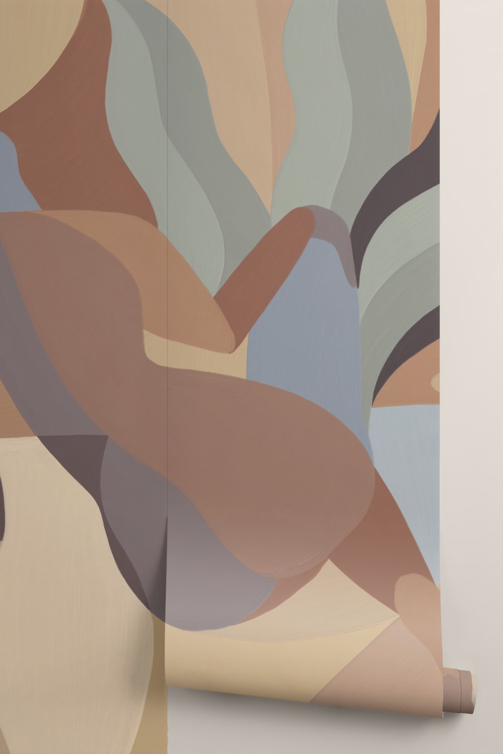 Mural de papel pintado a mano con formas femeninas en cálidos tonos tierra