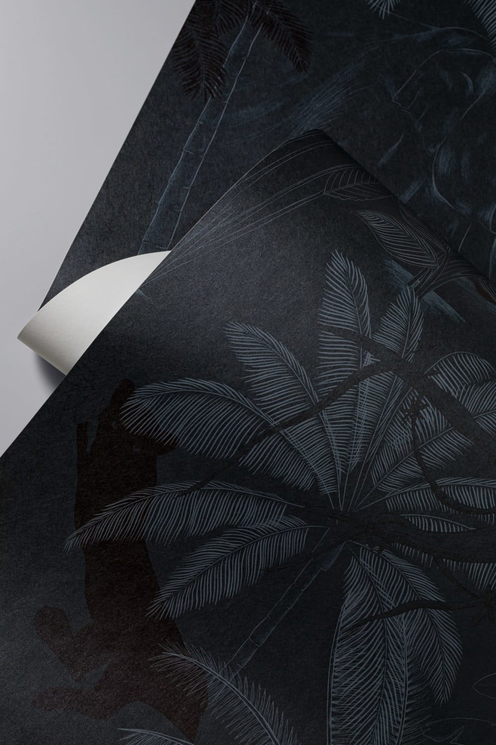 Papier Peint Panoramique Animaux de la Jungle et Plantes Tropicales en Bleu Marine