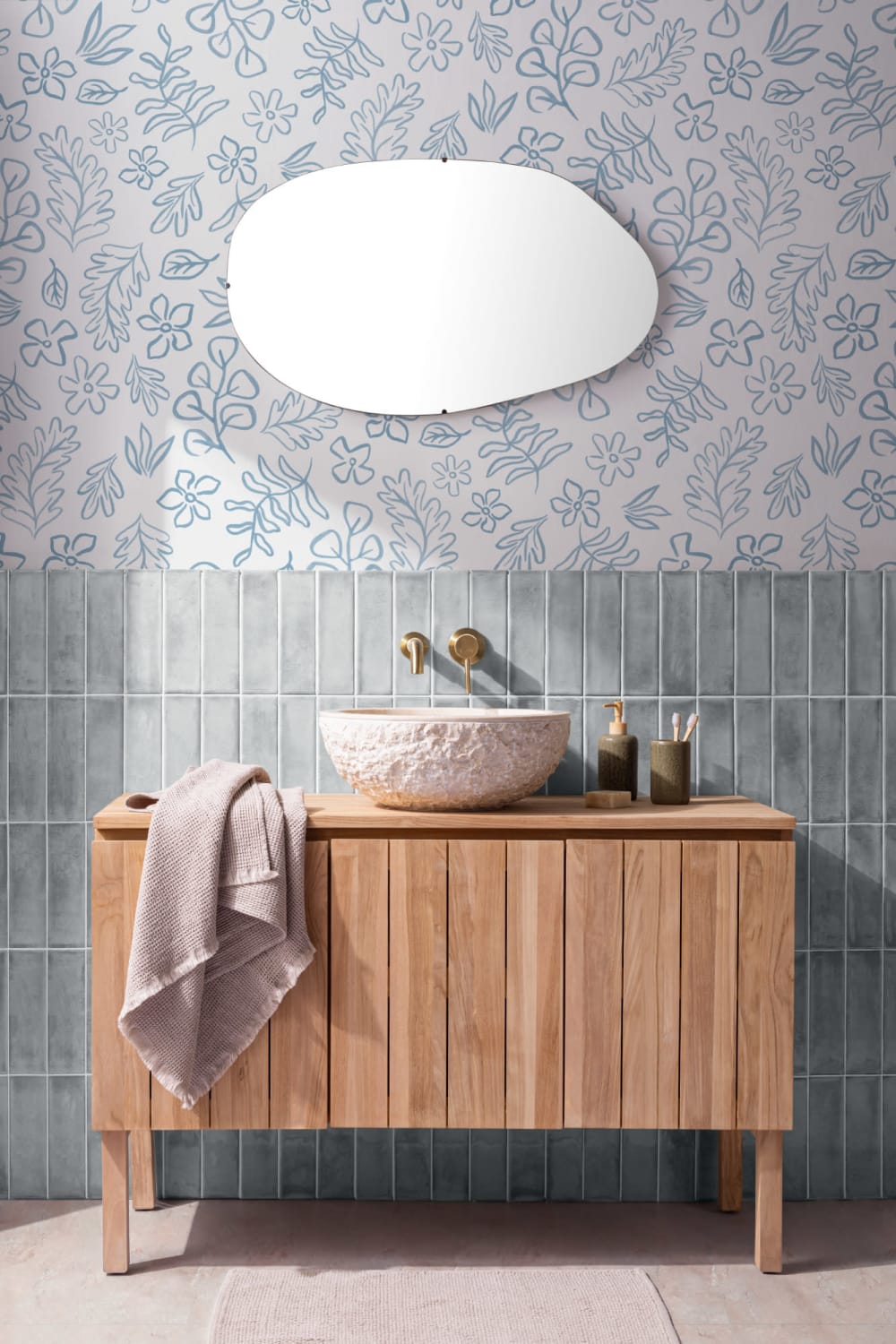 Tapet albastru cu motiv botanic scandinav