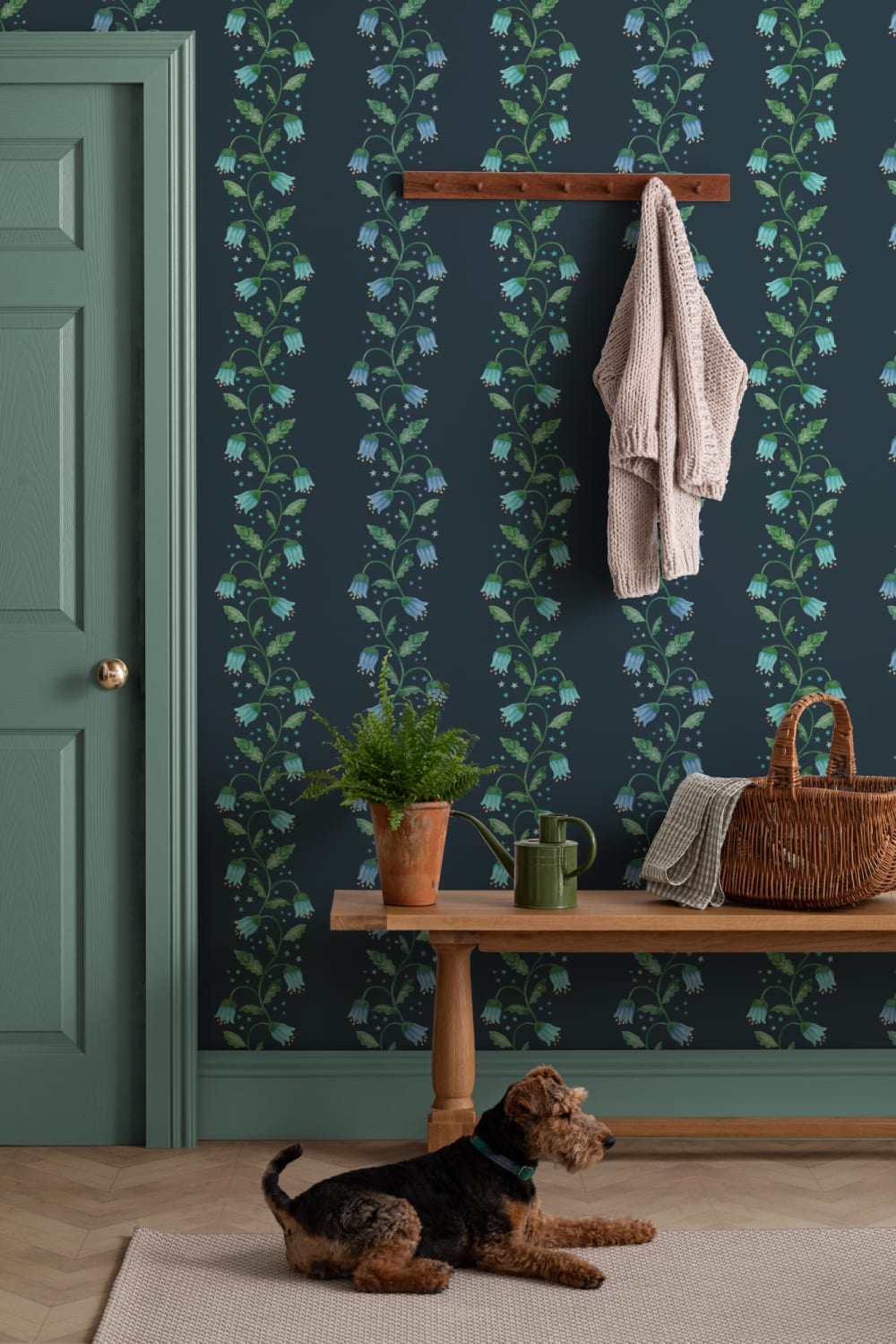 Dark Blue Striped Wavy Hyacinth Wallpaper