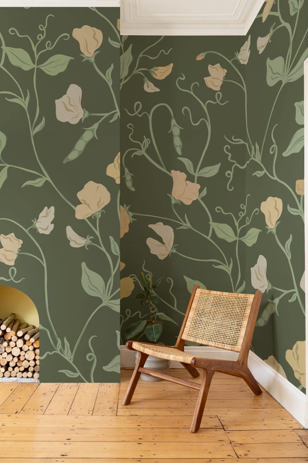 Mörkgul Sweet Pea Floral & Vines Mural-tapeter