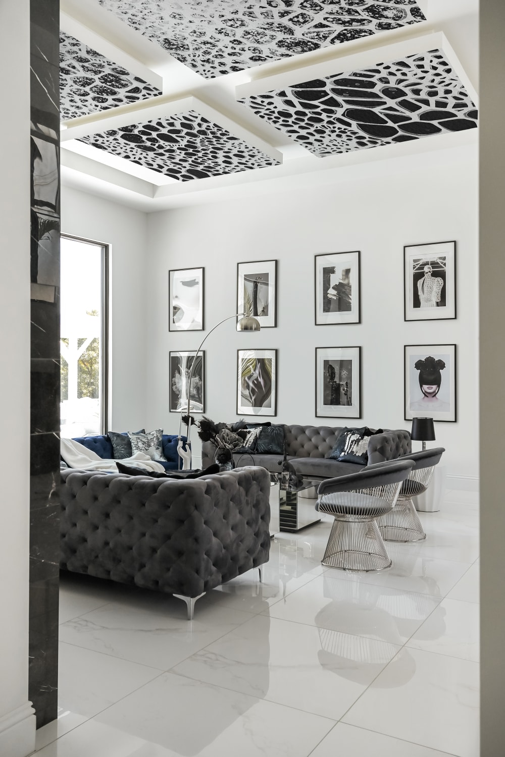 A sheer wall mural with hand-drawn bubbles
