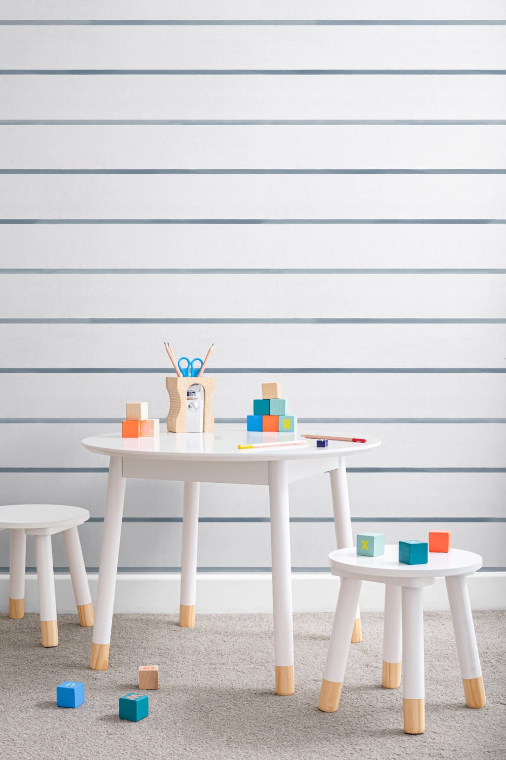 Watercolour Navy Blue Thin Breton Stripes Horizontal Repeat Pattern Wallpaper