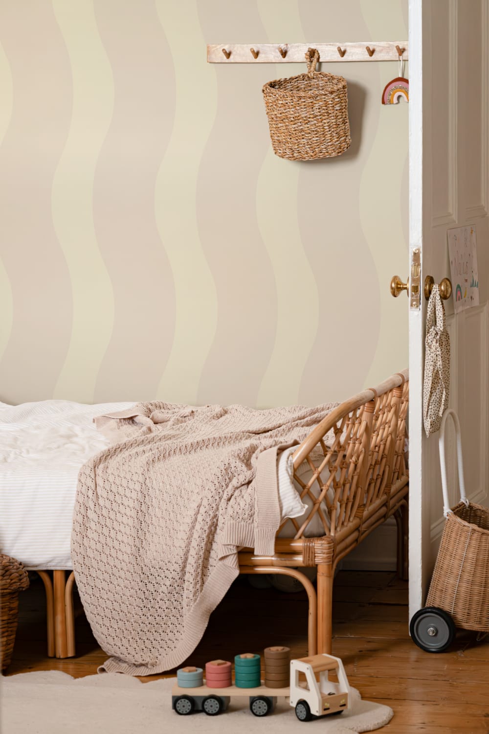 Wavy Neutral Stripes Wallpaper