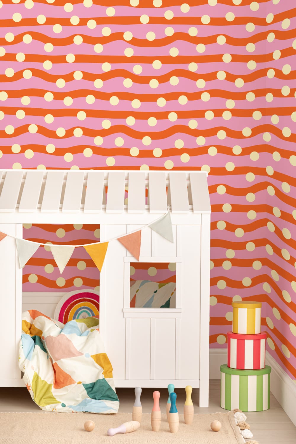 Elizabeth Olwen Polka Pop Rouge Papier peint panoramique