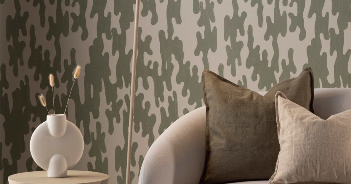 green-japanese-wood-block-print-style-wallpaper-hovia-hovia